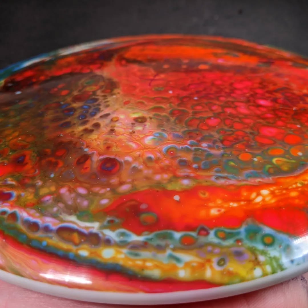 I got real mars vibes from this Roc3. Not as rainbow'y as I was aiming for, but it's really grown on me...