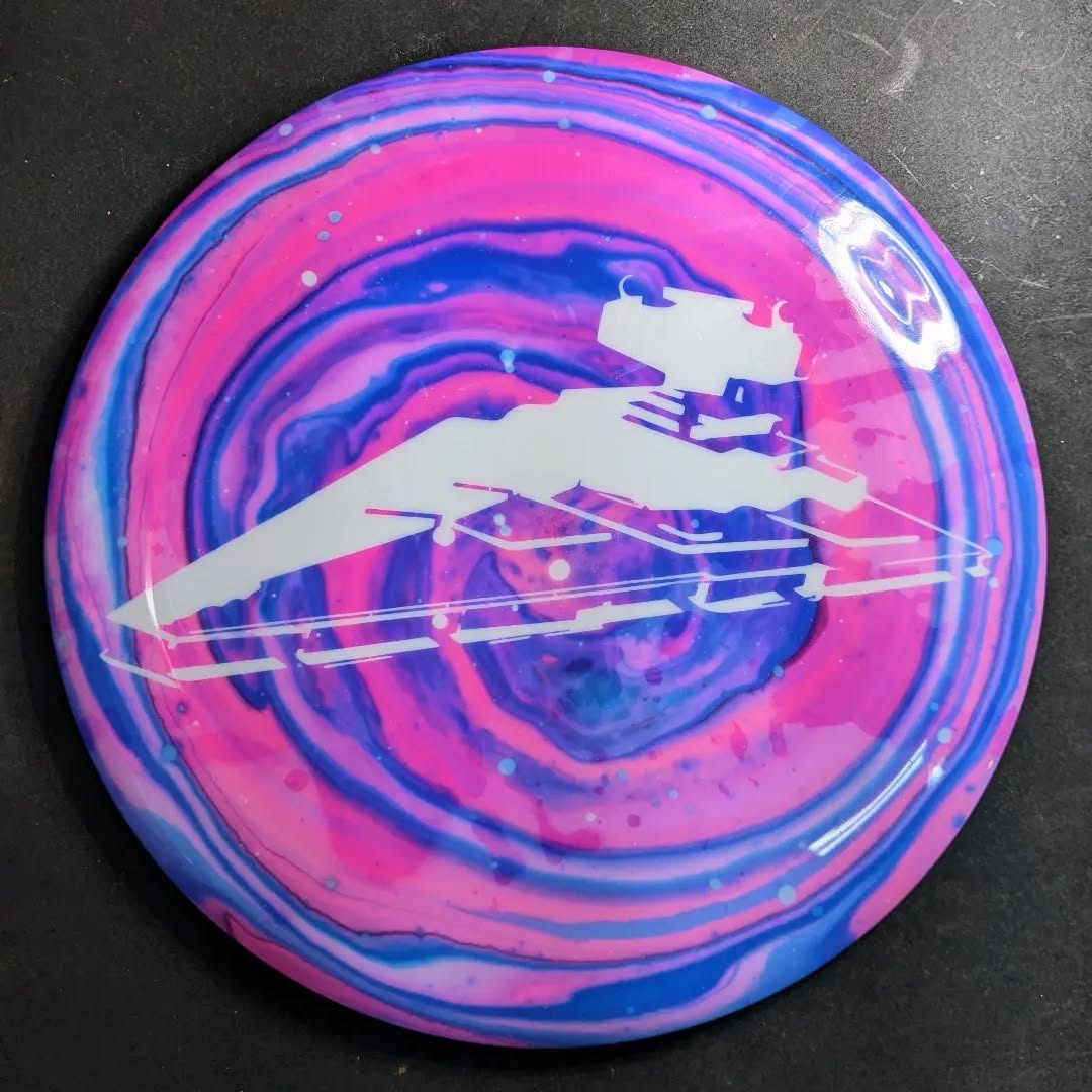I'm really digging this Star Destroyer Star Destroyer! Those crisp lines! Those swirls! Those candy cane colors! Those a