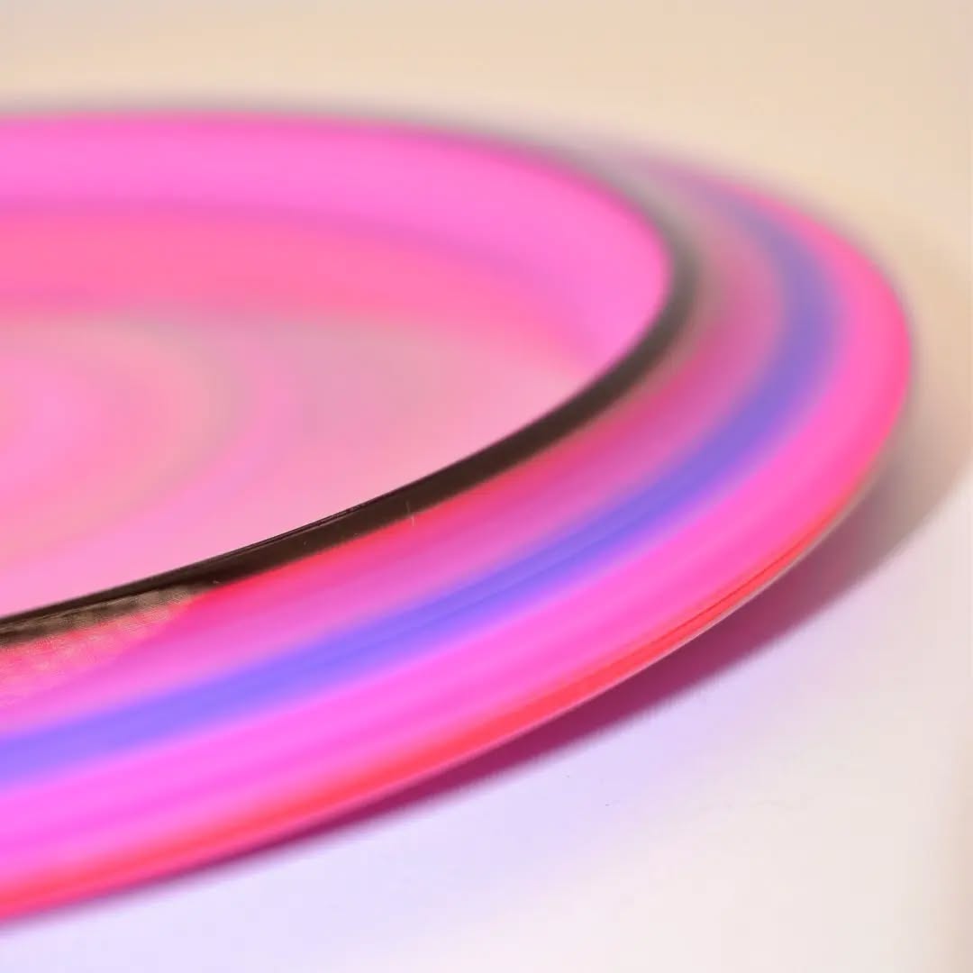 This discmania Enigma is my first spin dye, and I think it's going right in my bag 👍