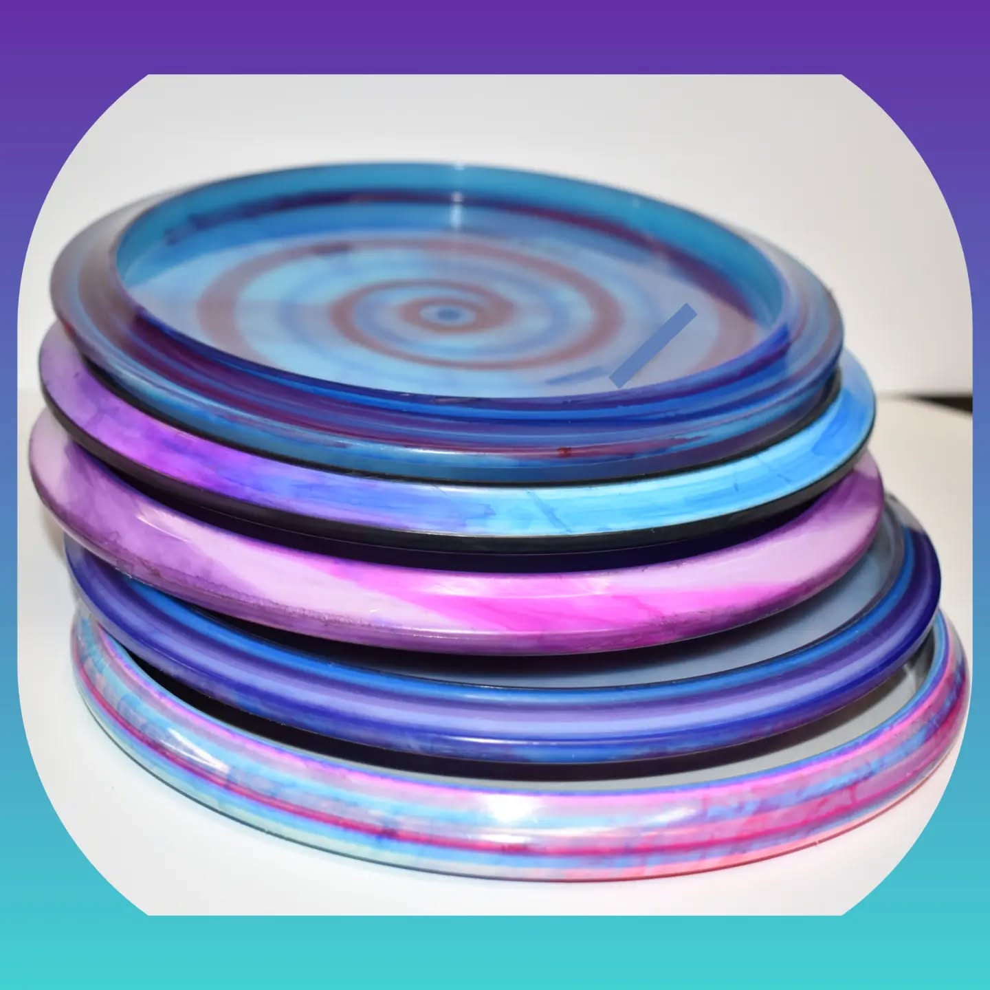 Man, I've wanted to pretty up the bottom of my discs since the get-go! I'm digging this worm dip and turntable 🤩 These a