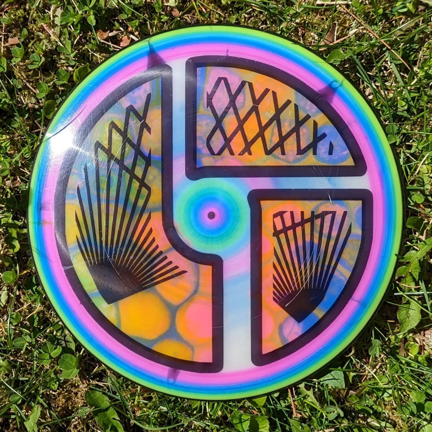 A glow eagle for a buddy - @disco___biscuit stencil